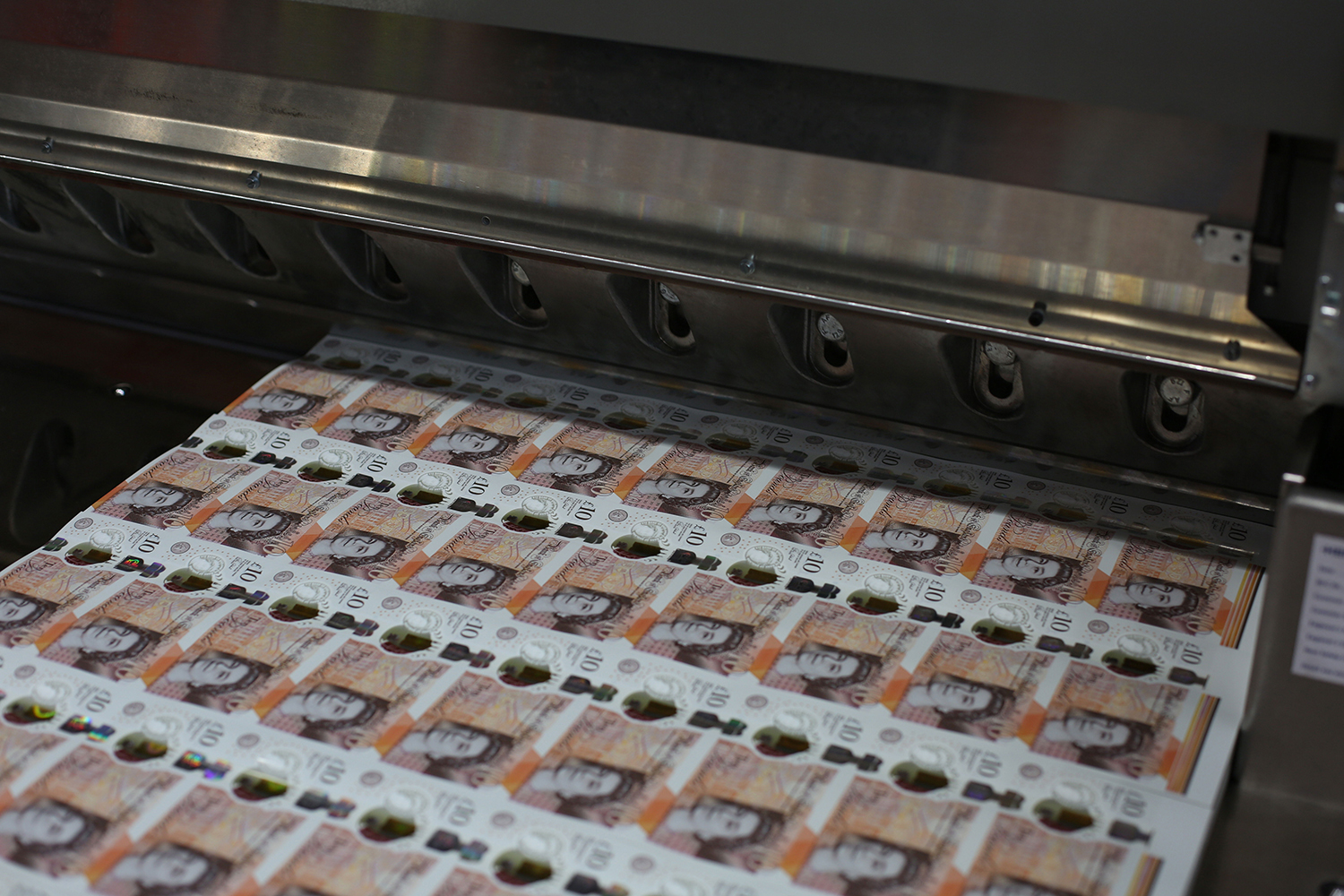Production of the new £10 note