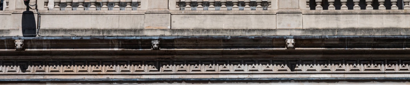 Architecture walking tours